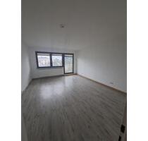 Helle 2-Zimmer-Wohnung mit Balkon & Stellplatz in Würzburg-Heidingsfeld (mit Aufzug)