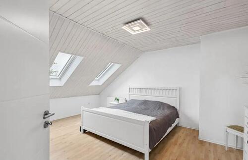 Foto - Großzügige Wohnung mit Terrasse und Garten