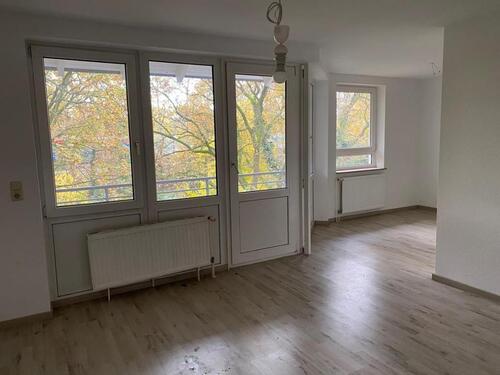 Foto - Einziehen und wohlfühlen! 2-Zimmer-Wohnung, Selbstrenovierung mit Mietnachlass