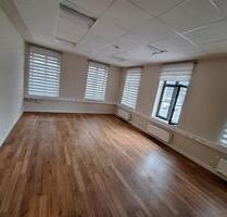 Gewerbeeinheit 132 QM Büro Praxis Kanzlei -1 Min zum Hauptbahnhof - Fürth Altstadt