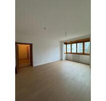 Sanierte, helle 2-Zimmer Wohnung 4.OG - Pforzheim Nordstadt