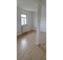 charmante Dachgeschosswohnung mit Einbauküche in Ramsdorf - Regis-Breitingen