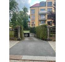 Tiefgaragenstellplatz - Dresden-Strehlen