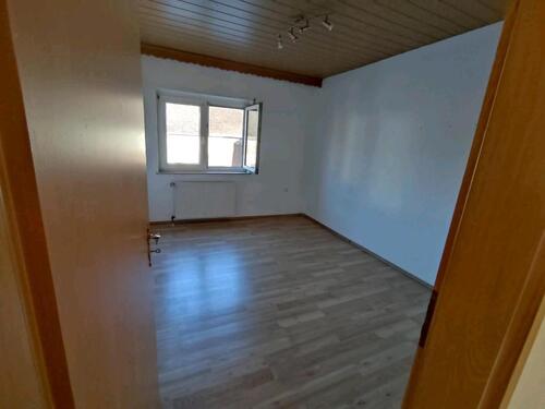 Foto - 4 Zimmer Etagenwohnung zur Miete in Biblis