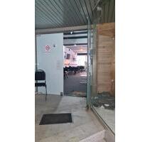 Ladenlokal - 1.400,00&nbsp;EUR Kaltmiete, ca.&nbsp; 14,00&nbsp;m&sup2; in Bergisch Gladbach (PLZ: 51465)