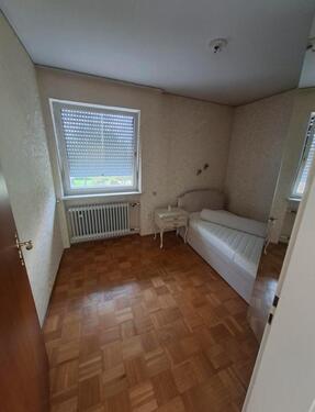 Foto - 1 Zimmer für Studenten - 400,00&nbsp;EUR Kaltmiete, ca.&nbsp; 100,00&nbsp;m&sup2;&nbsp;Wohnfl&auml;che