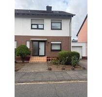 Doppelhaushälfte - 449.000,00&nbsp;EUR Kaufpreis, ca.&nbsp; 135,00&nbsp;m&sup2; in Euskirchen (PLZ: 53879)