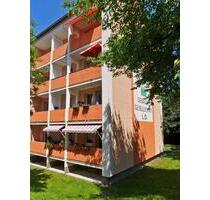 Großer Balkon zum Wohlfühlen - 335,00&nbsp;EUR Kaltmiete, ca.&nbsp; 62,26&nbsp;m&sup2; in Limbach-Oberfrohna (PLZ: 09212)