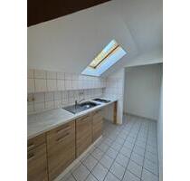 Kleine 2-Raumwohnung in der Innenstadt von Reichenbach mit Küche und Balkon - Reichenbach im Vogtland