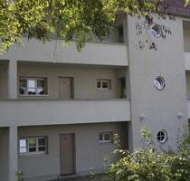 Seniorengerechte 2-Raum-Wohnung mit Balkon und Aufzug - Bad Dürrenberg