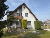 Foto - Ländliche Idylle: Wohnhaus mit großem Grundstück
