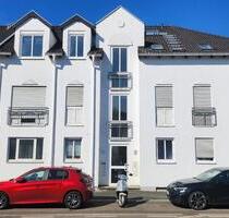 Bonn-BeuelRamersdorf: 1-Zi-ETW mit Balkon und Autostellplatz!