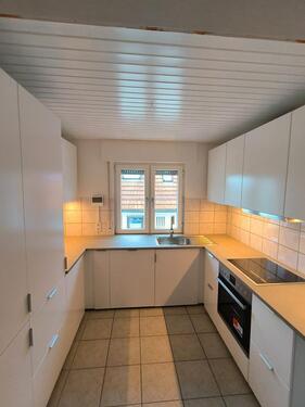 Foto - Helle 3-Zimmer-Wohnung mit Balkon - 80qm - ruhige Lage !