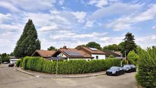 Foto - Einfamilienhaus (DHH) mit Einliegerwohnung