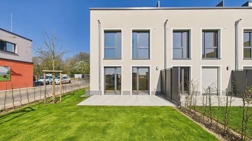 Foto - Begrenzter Sonderpreis! Reihenmittelhaus im Realeigentum