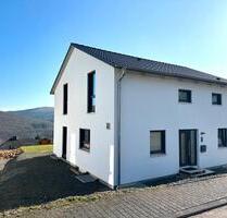 Einfamilienhaus zum Verkauf - 539.000,00&nbsp;EUR Kaufpreis, ca.&nbsp; 177,00&nbsp;m&sup2; in Idar-Oberstein (PLZ: 55743)