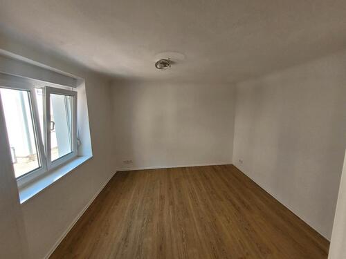 Foto - 3-ZIMMER-WOHNUNG IN KIRCHHEIM AM NECKAR