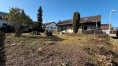 Foto - Freistehendes 5 12-Zim.-Einfamilienhaus auf riesigem Eckgrundst.