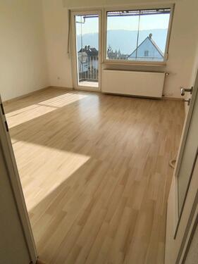 Foto - Helle 4ZKB GWc in Rodheim zu vermieten