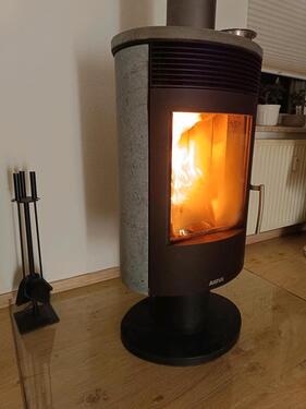 Foto - Oelsnitz, 3 Raum Wohnung mit Balkon, Garten und Kamin