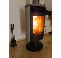 Oelsnitz, 3 Raum Wohnung mit Balkon, Garten und Kamin - Lugau/Erzgebirge