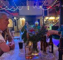 Großer Festsaal mit Empore plus Eigentumswohnung ! - Höxter