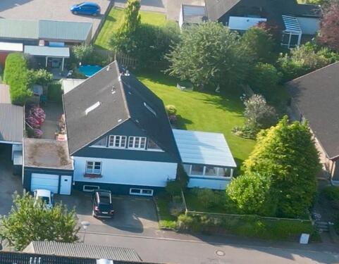 Foto - Großes Ein- oder Zweifamilienhaus in Schleinähe