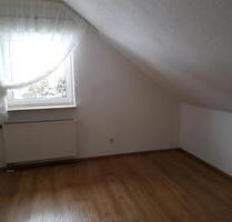 Dachgeschosswohnung zur Vermittung - Neustadt (Hessen)