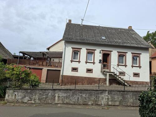 Foto - Bauernhaus mit Scheune - 160.000,00 EUR Kaufpreis,