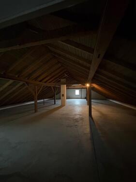 Foto - Lagerfläche ab sofort zu vermieten (Isoliert + Aufzug)