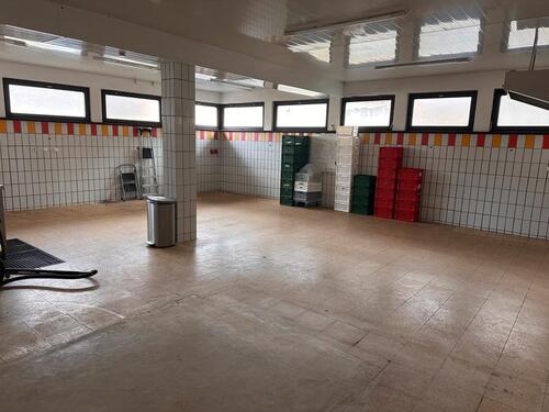 Foto - 100qm gefließte Gewerbefläche - Ideal für Produktion oder Lager