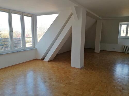 Foto - Dachgeschosswohnung mit SCHÖNEM AUSBLICK in Sangerhausen ZU VERMIETEN