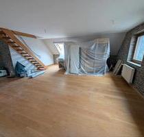 Helle 2 Zimmer Dachgeschoß Wohnung 70m², Bettmar - Vechelde