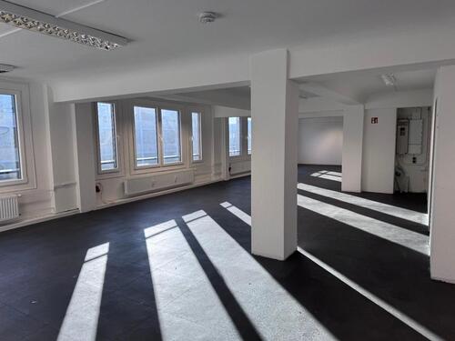 Foto - Vielseitige Gewerbefläche am Berliner Tor! Ohne MwSt & Courtage