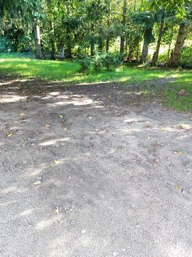 Foto - Stellplatz für Camper, Boote, Anhänger. LangzeitKurzzeit