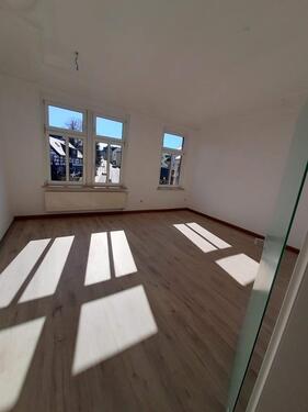 Foto - Helle, neu sanierte 3-Zimmer-Wohnung mit Einbauküche