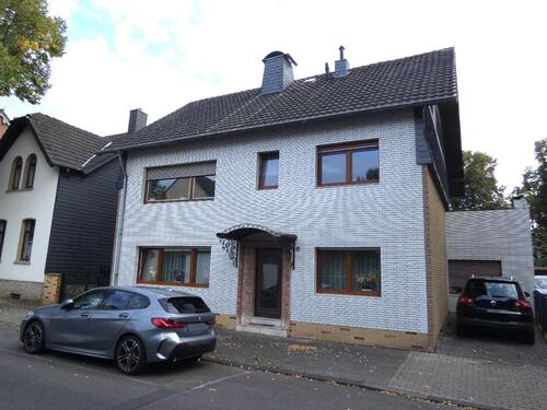 Foto - Geräumige 3-Zimmer-Wohnung mit Balkon im gepflegten 3-Familienhaus in Schlebusch