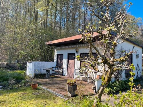 Foto - Kleingarten mit massiver Laube - 3.900,00&nbsp;EUR Kaltmiete, ca.&nbsp; 0,00&nbsp;m&sup2;