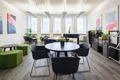 Foto - Rivvers Offenbach - Flexibler Schreibtischplatz mit Skyline-Blick