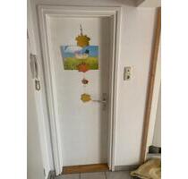 Wohnung in Hof: 2 Zimmer, Küche, Bad, Keller, Bodenabteil