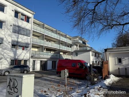 Foto - Neuwertige 2 Zimmerwohnung mit TG. Stellplatz in Burghausen zu vermieten