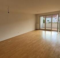 Helle 4-Zimmer Wohnung mit Balkon 104qm - Böblingen Dagersheim