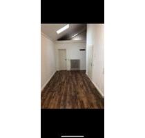 Gemütliche 2,5 Zimmer Wohnung inklusive Küche. Ab 1.5. - Limburg an der Lahn