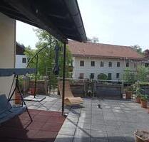 Großzügige 4,5 Zimmer-Wohnung mit Dachterrasse zur Miete - Polling