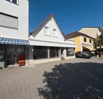 Einfamilienhaus mit Gewerbefläche im Stadtkern von Lampertheim