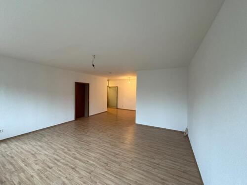 Foto - Renovierte 2 ZKB-Wohnung in zentraler Lage von Ottweiler zu Miete