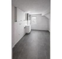 Moderne Dachgeschosswohnung - Erstbezug nach Sanierung - Hennef (Sieg)