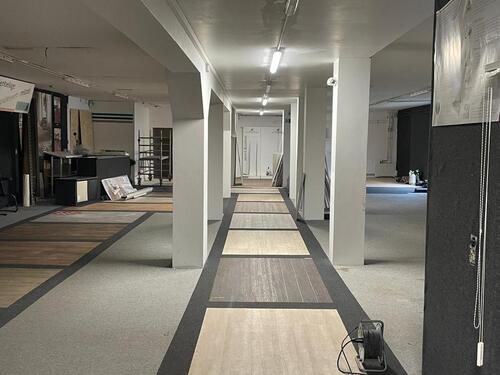 Foto - 300 m² Gewerbefläche mit direkt angeschlossenem 25 m² Büro