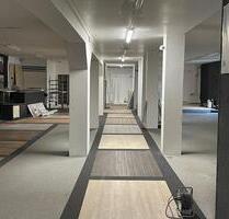 300 m² Gewerbefläche mit direkt angeschlossenem 25 m² Büro - Oldenburg in Holstein