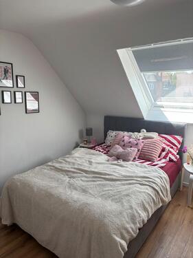 Foto - Zimmer in Mädchen-WG frei! - 525,00&nbsp;EUR Kaltmiete, ca.&nbsp; 11,00&nbsp;m&sup2;